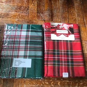 Holiday tablecloth bundle